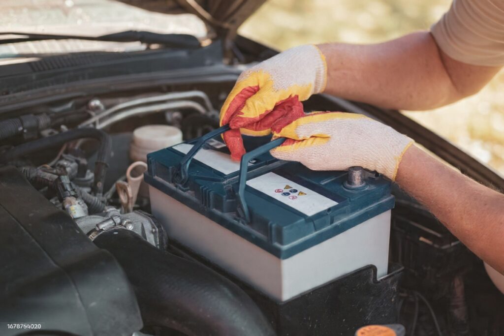 troca de bateria automotiva atendendo o Parque São Lucas com serviço rápido e seguro